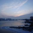Dageraad over de rivier richting Poederoijen