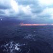 Op weg naar Port Sa&iuml;d. Barre, koude dageraad bij harde wind