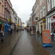De dag voor ons vertrek. De straten in de binnenstad glimmen van de regen