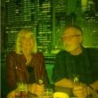 Ans en ik in het rokerige Caf&eacute; 't Hoekje (foto Emmy Maas)