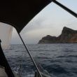 In de prille ochtend ronden we kaap Teulada, zuidelijke punt van Sardini&euml;, op weg naar Menorca