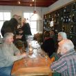 Idem.Vlnr aan tafel Ren&eacute; Visser,Caroline & Willem Rothuizen,Jan-Willem,Jeannette Klaase,A