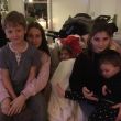 3e kerstdag 2017. Vlnr. Caelan, Nikita, Vaj&egrave;n, Esri en Lina-Mae.