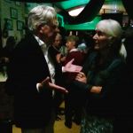30-jarig bestaan van buurtvereniging KNAKE. Anna met Pim van Maurik (in karakteristieke houding).