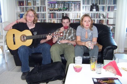 Vlnr. mijn zonen Bas en Rommert en Rommerts vriendin Esther