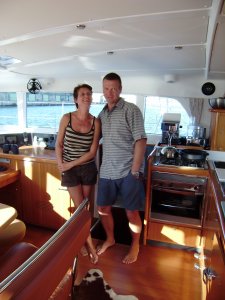 Frieda en Erno in de salon van hun schip. Nazaré, 11 oktober 2007