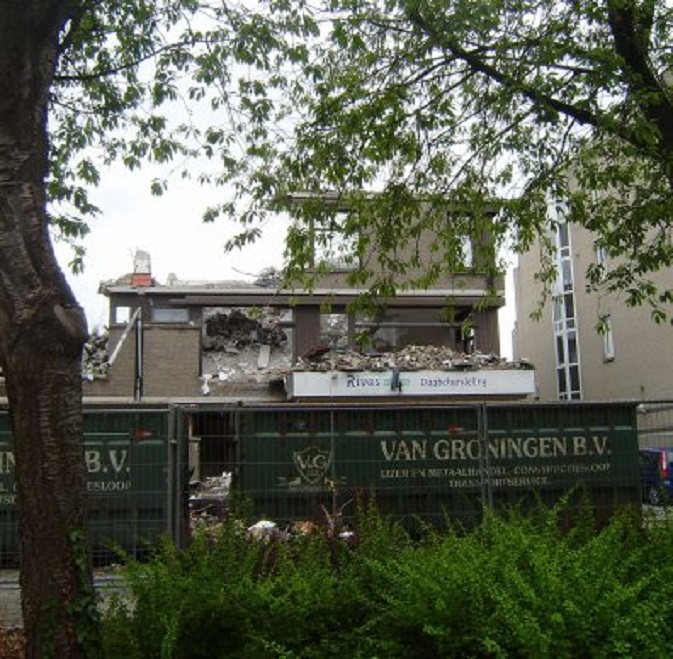 Van voormalig verpleeghuis 