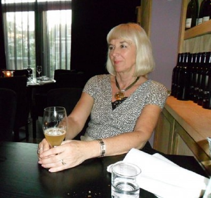 In het achterzaaltje van Brasserie Bon