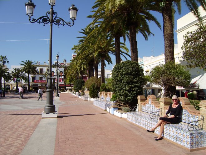 Ayamonte, op het schilderachtige Plaza de la Coronozacíon, bij de boulevard langs de invaart voor de jachthaven.