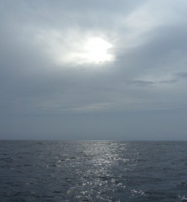 Af en toe toont de zon een bleek gelaat