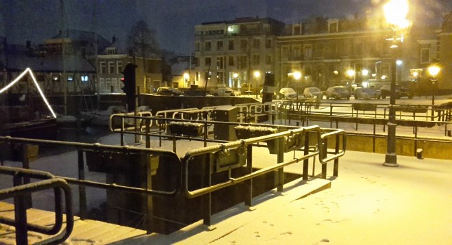 Sneeuw in de nacht gekomen....