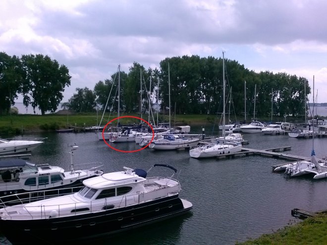 Marina Numansdorp met Dulce in de rode cirkel.