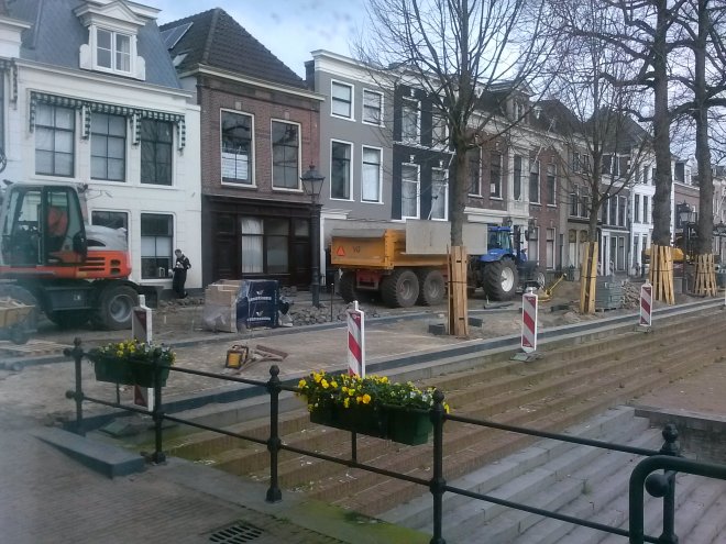 De stratenmakers op het Eind vanmorgen.