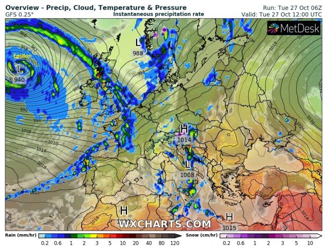 Het WX-weerkaartje van vanmorgen 12.00 uur UTC. Links boven de restanten van Orkaan Epsilon.