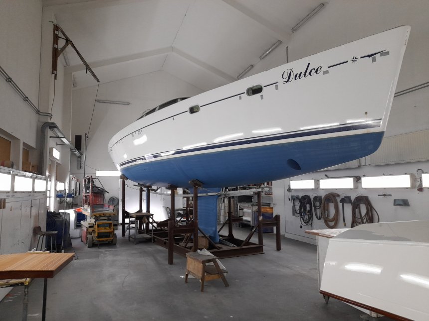 Dulce staat nu in de schilderhal.