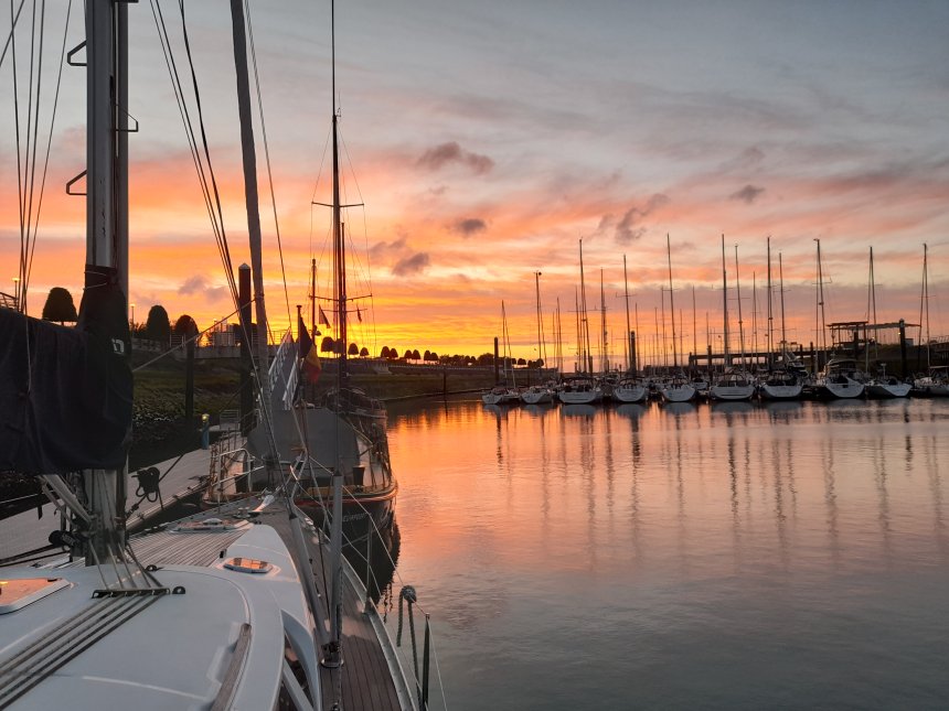 Zonsondergang in Nieuwpoort gisteravond.