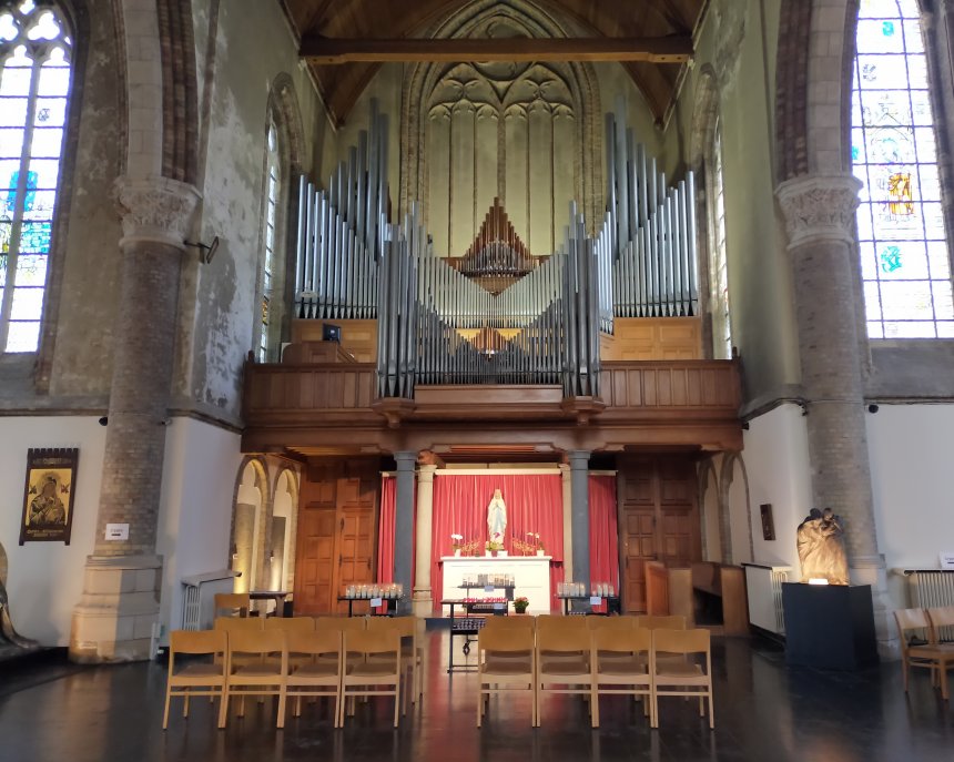 Het Loncke-orgel in de Onze-Lieve-Vrouwenkerk te Nieuwpoort.